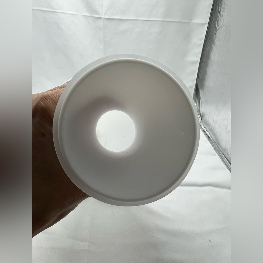 Elegant White Glass Vase - Picture 6 of 6
